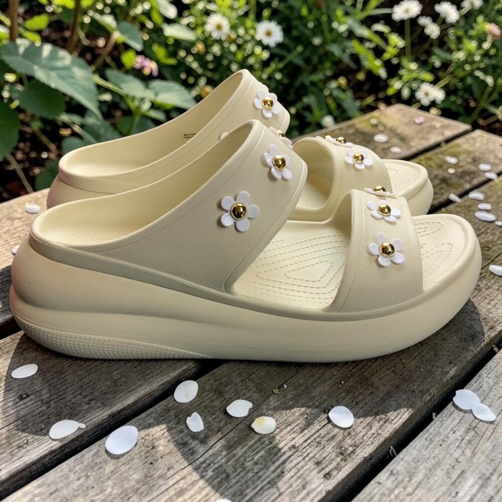 Crocs Classic Platform Daisy Slide Sandals Bone Women’s 11 Floral Croslite